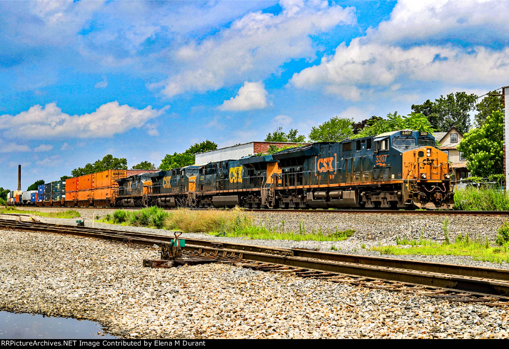 CSX 3307 ON I-010